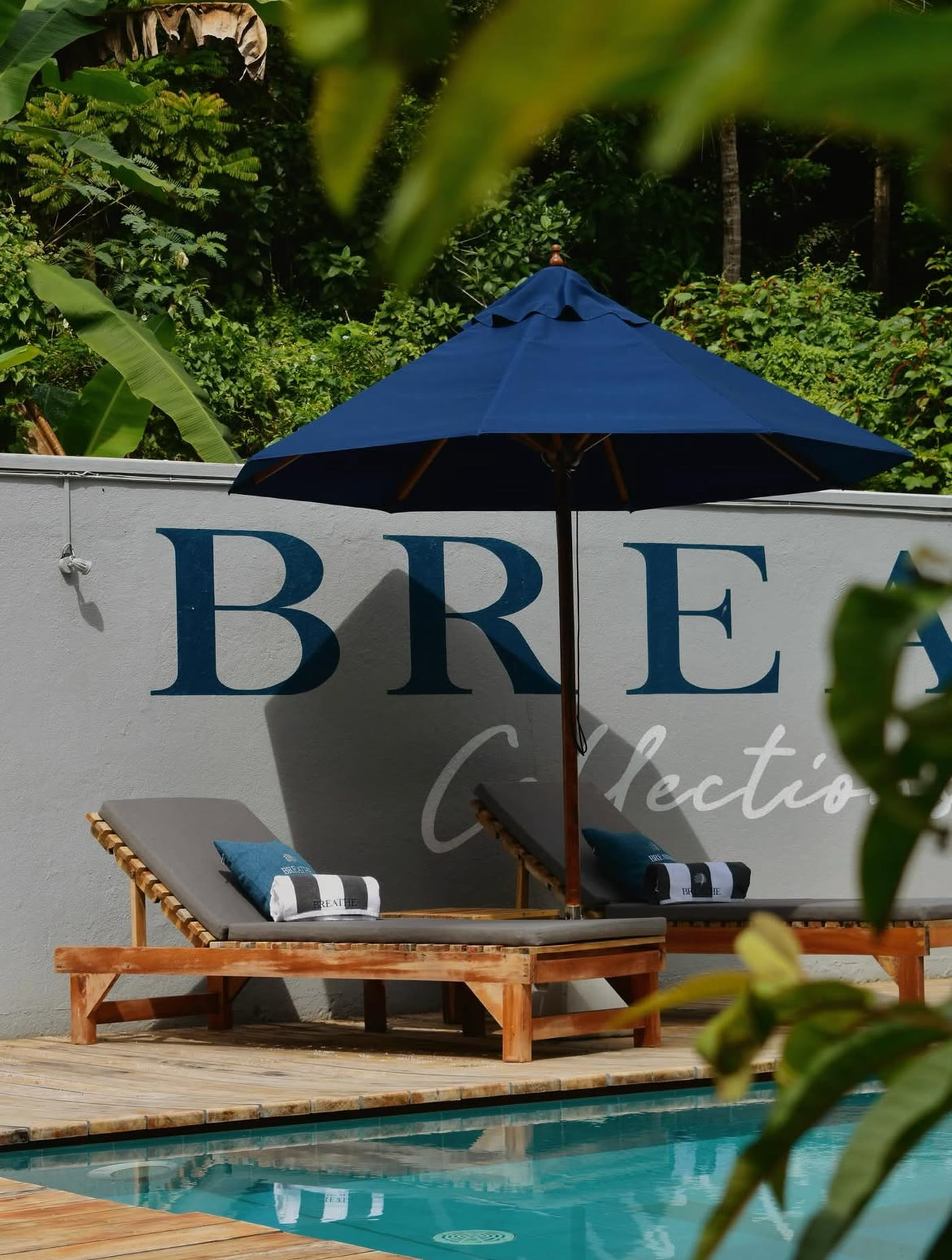 Swimming pool and tropical gardens at Breathe Collections, Habaraduwa