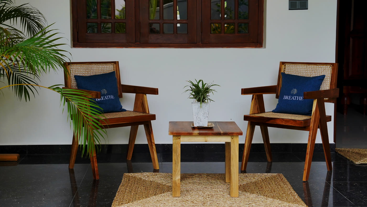 Cane armchairs with Breathe cushions, boutique hotel Habaraduwa